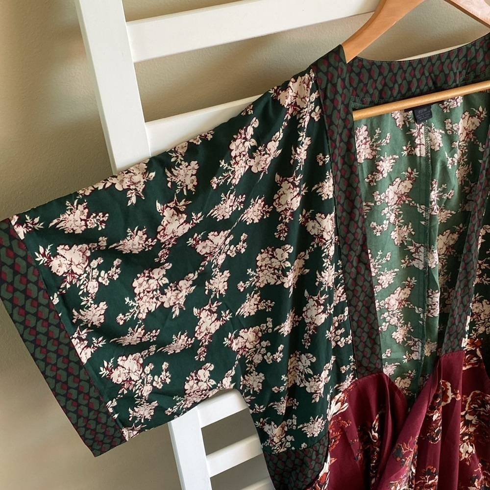 Steve Madden In Full Bloom Floral Draped Kimono Military Green One Size - Picture 4 of 10